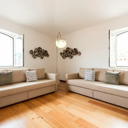 Alfama Modern Two-bedroom W/ River View And Parking - By Lu Holidays Апартаменти *