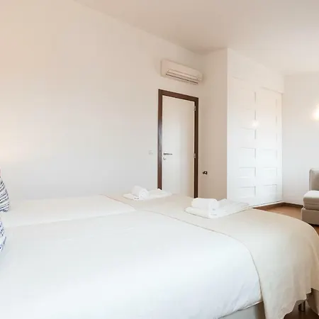 Alfama Modern Two-bedroom W/ River View And Parking - By Lu Holidays *