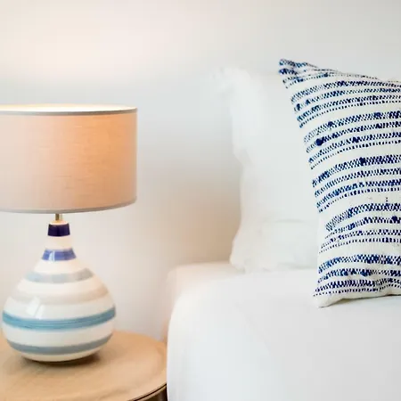 Alfama Modern Two-bedroom W/ River View And Parking - By Lu Holidays Daire